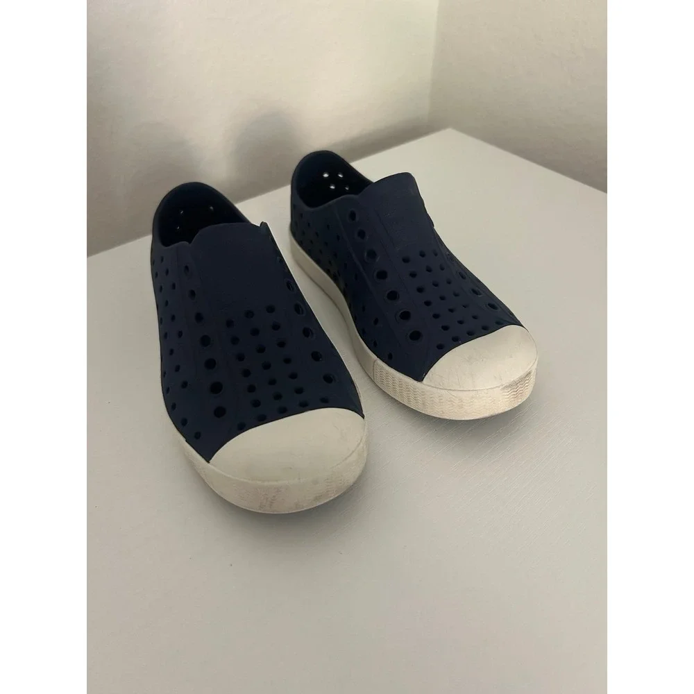 Navy Blue Toddler Natives Little Kid Size 11c Gender Neutral